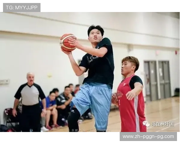 详述篮球比赛中关键时刻的战术布置与心理应对策略