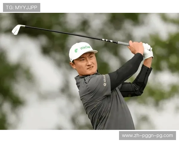 李昊桐带病作战轰4连鸟惊艳大师赛次轮麦克罗伊手握6杆优势独走